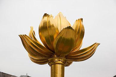 《小丑牌》不含微交易却被评为18+ 作者讽刺评级机构双标